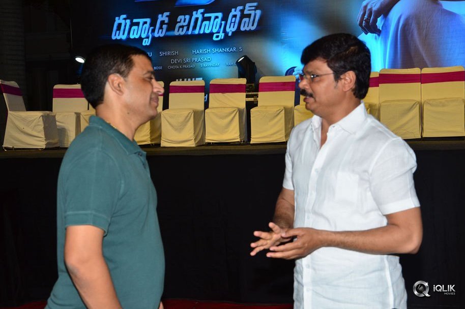 Duvvada-Jagannadham-Movie-Trailer-Launch